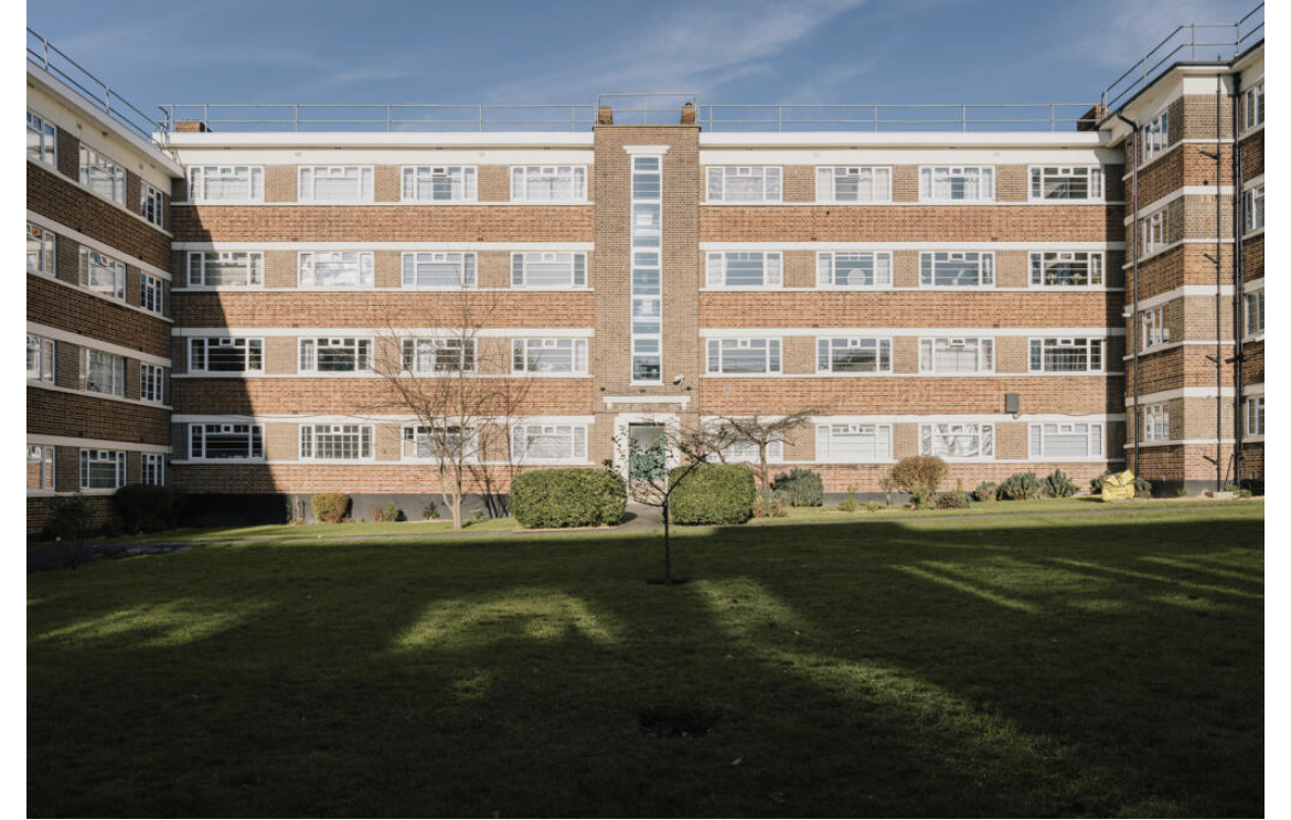 61, Holmewood Gardens photo 4