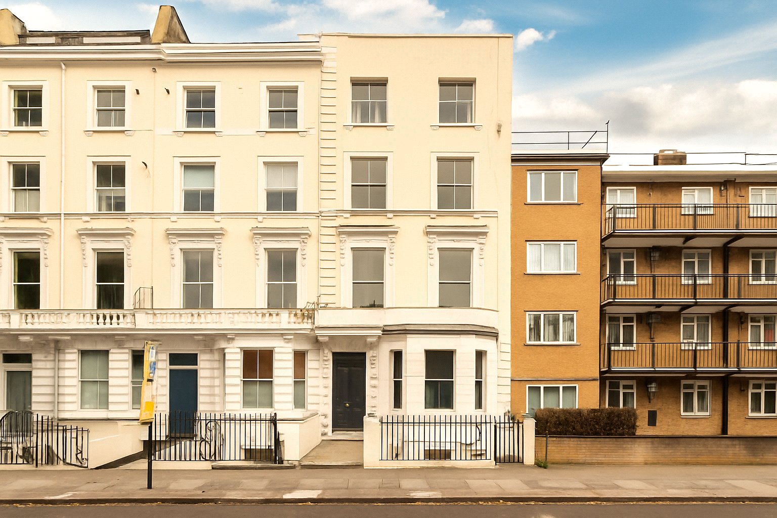 2 bedroom flat for sale 0