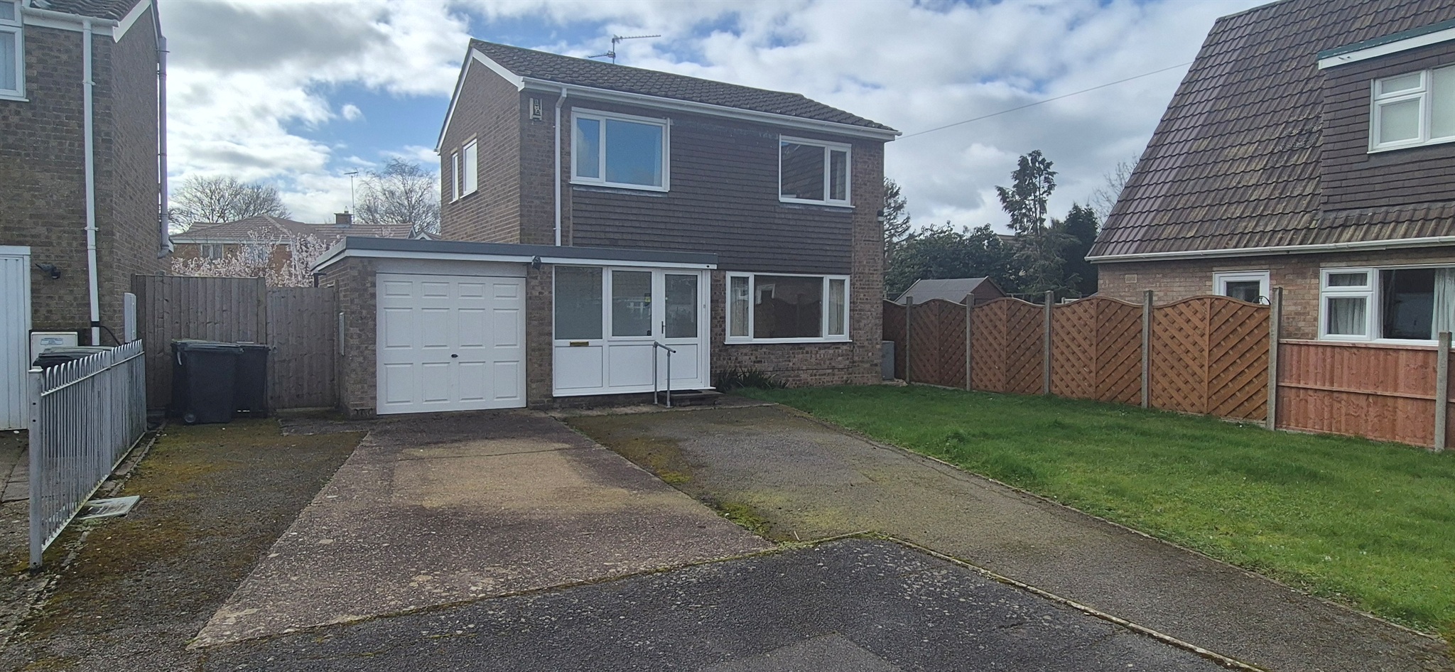 8, Drapers Close, Peterborough photo 5