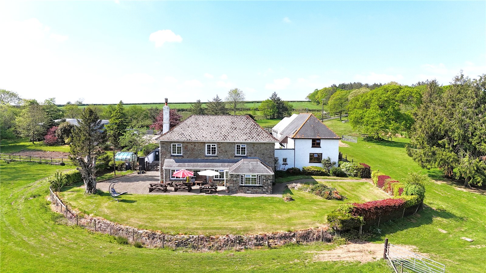 5 bedroom detached house for sale in Carshalton