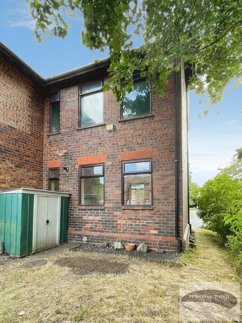18, St. Christopher Avenue, Stoke-On-Trent photo 4