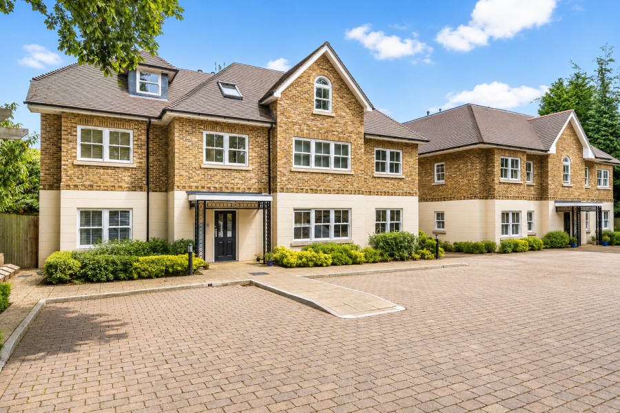 2 Woodstock Court, Sheerwater Road, Woodham photo 2