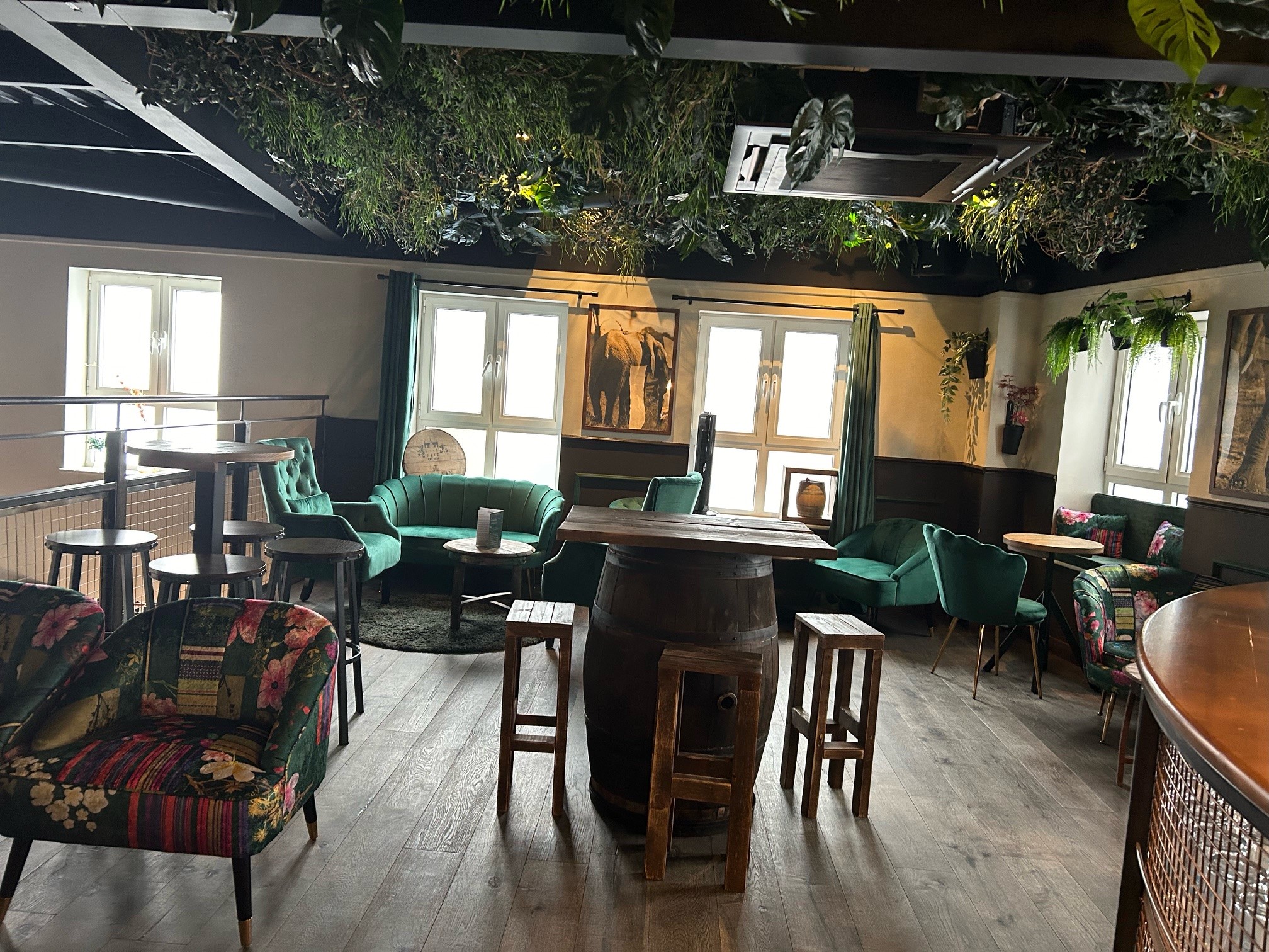 Photos of Peach Place, Wokingham RG40 68498558 PrimeLocation