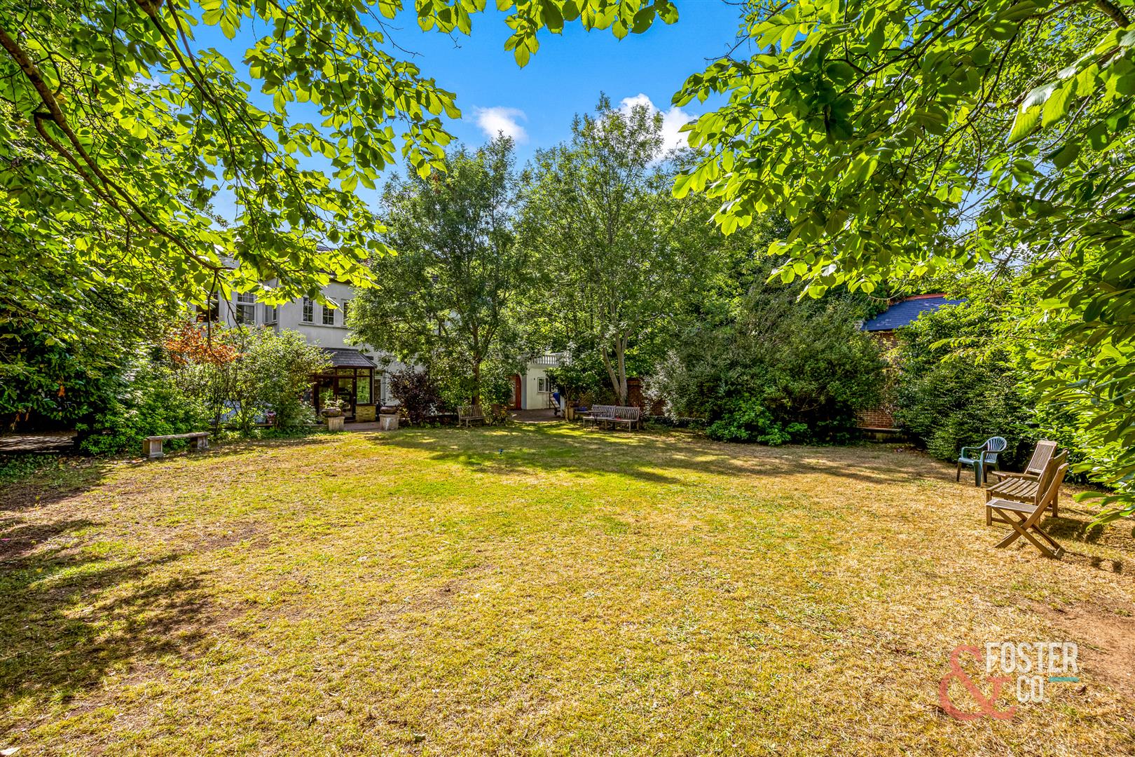 10 bedroom detached house for sale 0
