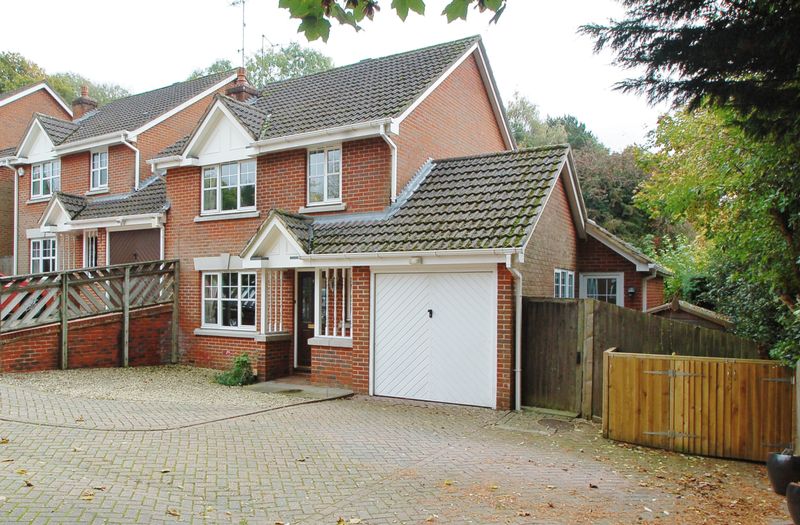 Free property report 7 Badger Way, Hazlemere, HP15 7LJ Chimnie