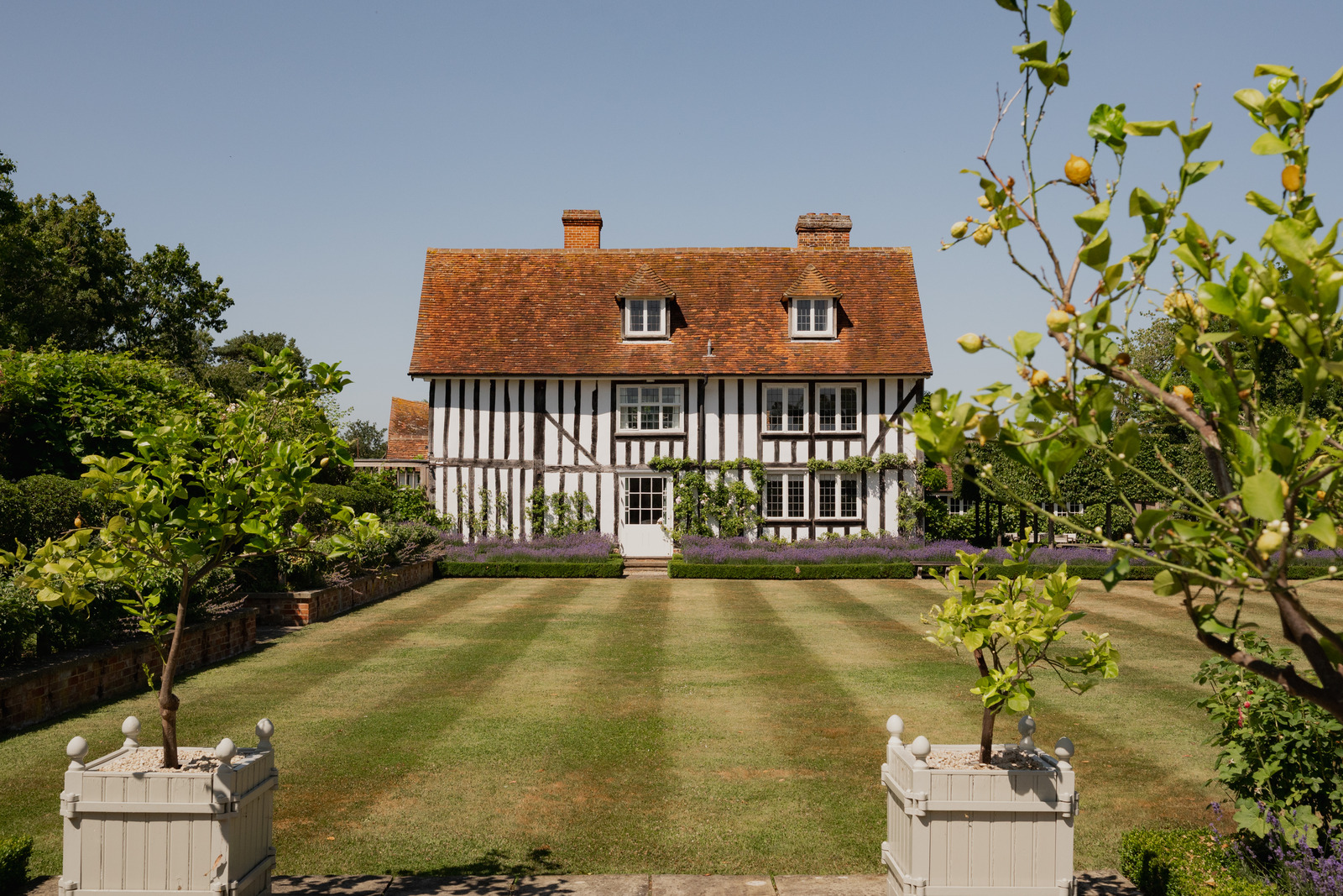 7 bedroom detached house for sale 0