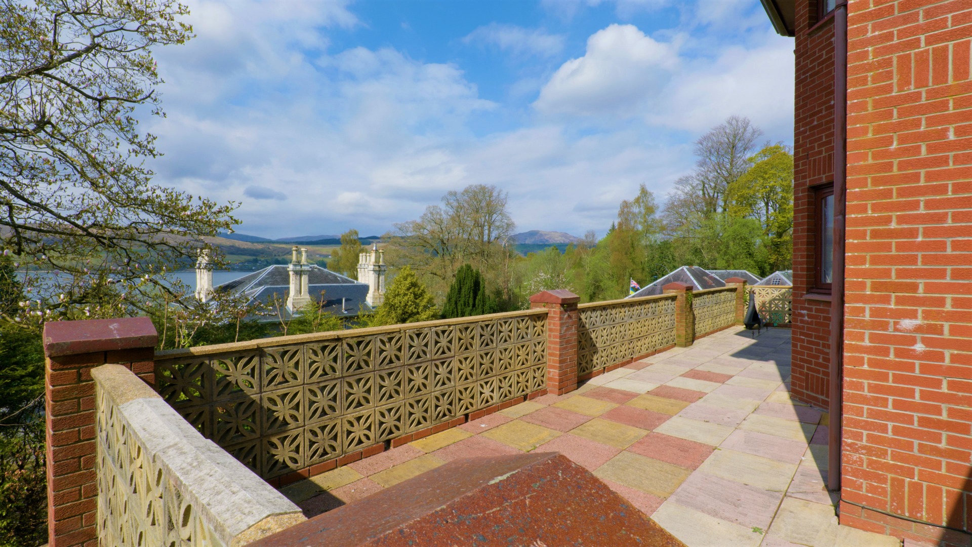 Photos of Laighfield, Shandon, Argyll And Bute G84 64547818