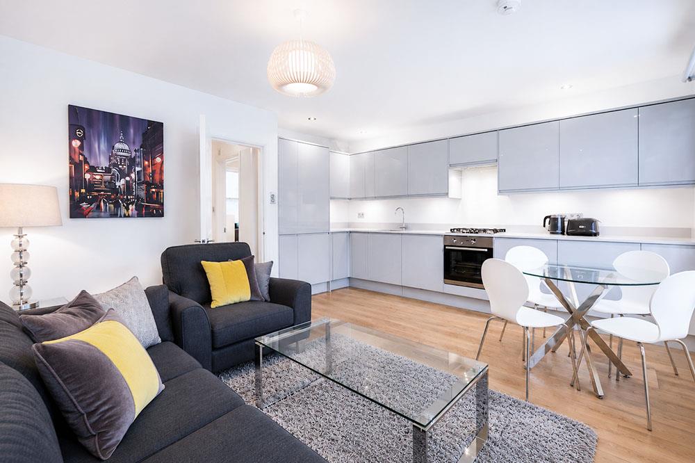 Flat 4, 61, Old Compton Street, London photo 2