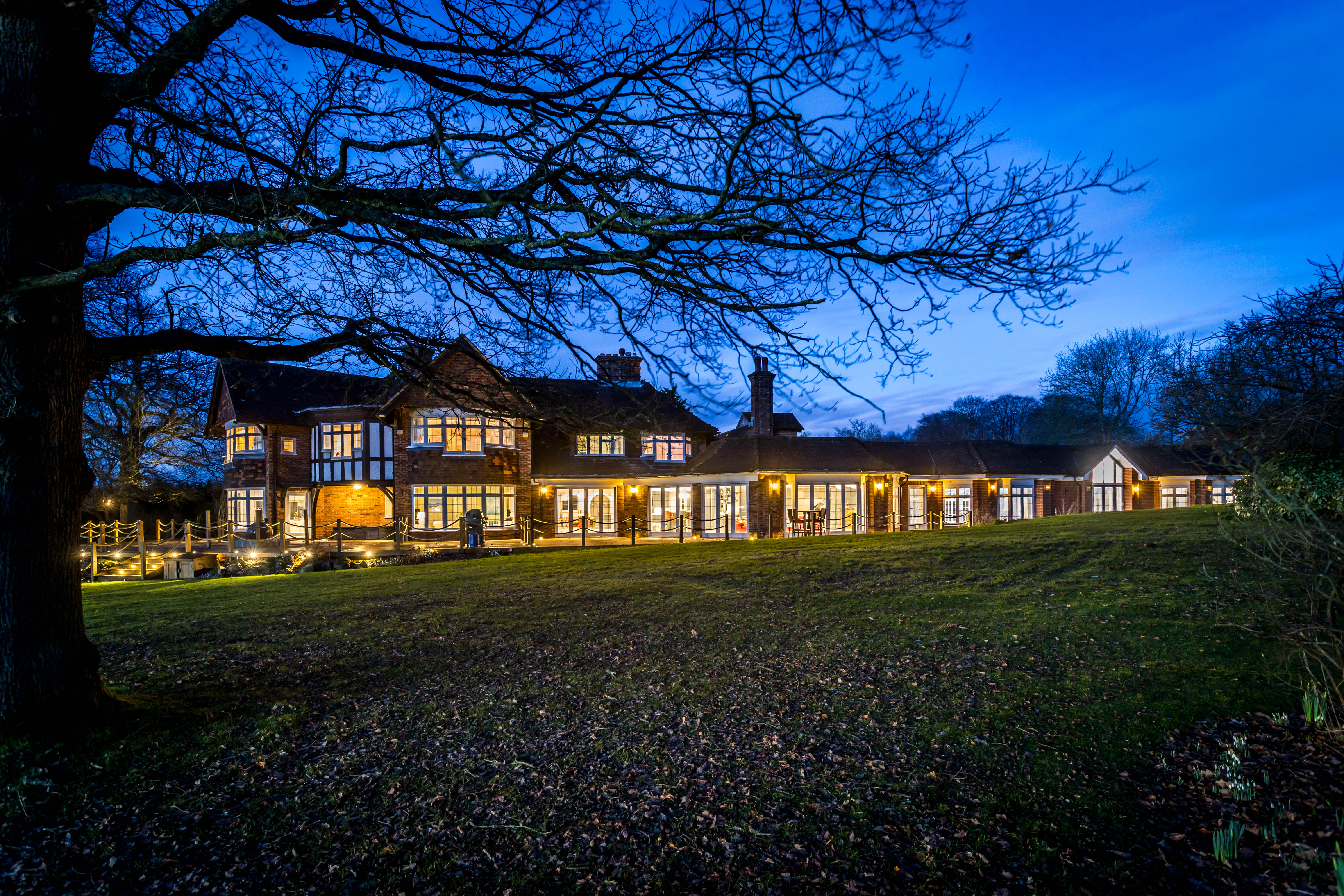 7 bedroom detached house for sale 0