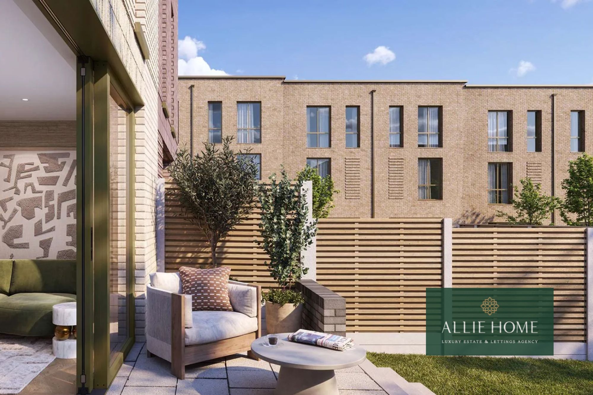 5 bedroom detached house for sale in Leatherhead