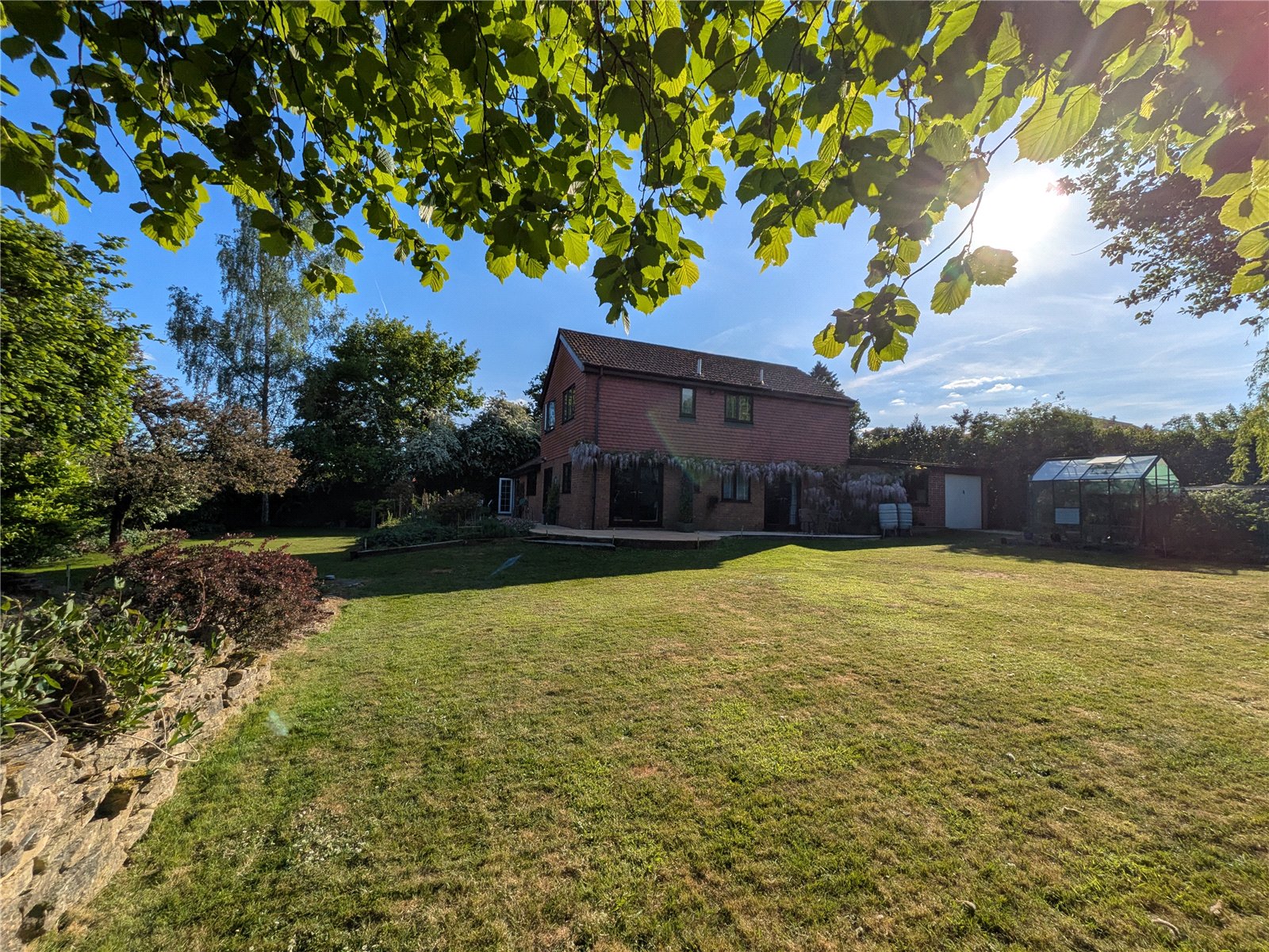 5 bedroom detached house for sale 0