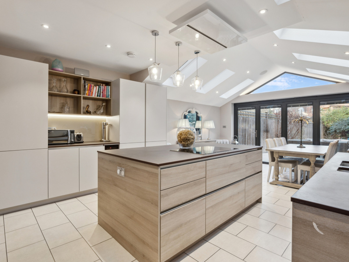 4 bedroom terraced house for sale 0
