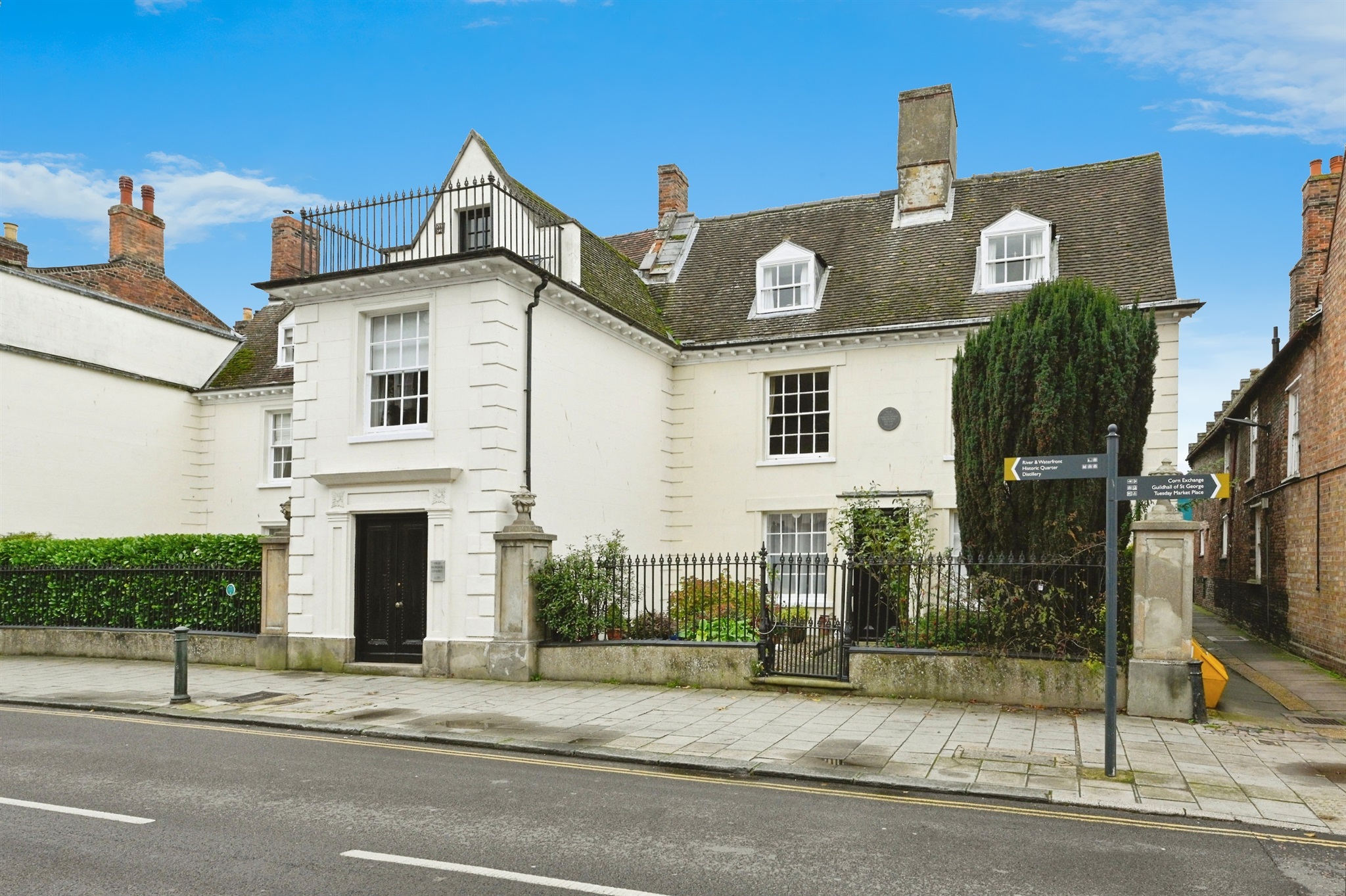 2-bed flat on 23, Old School Court, King's Lynn, £160,000