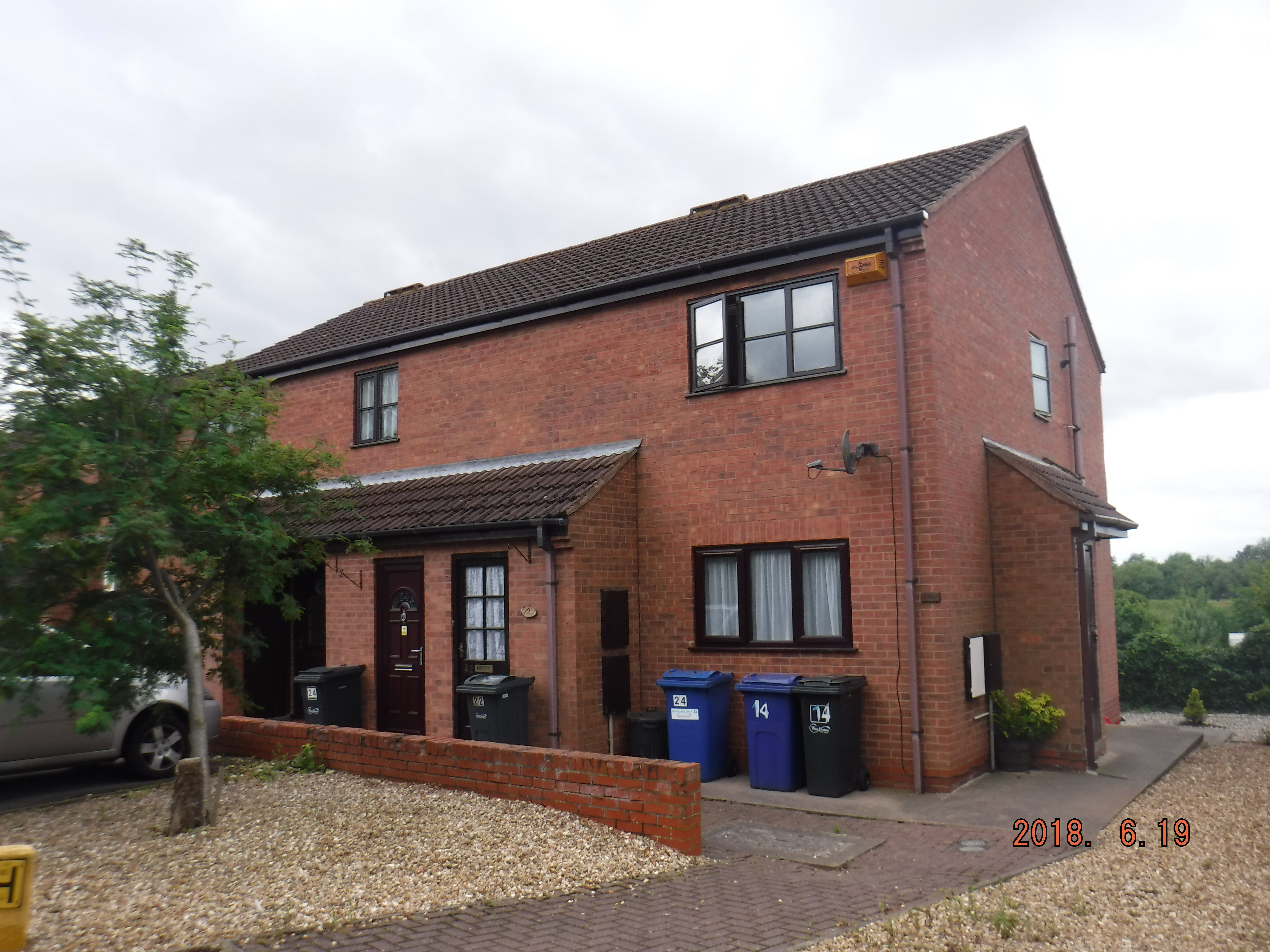 22, Warren Close, Gainsborough photo 2