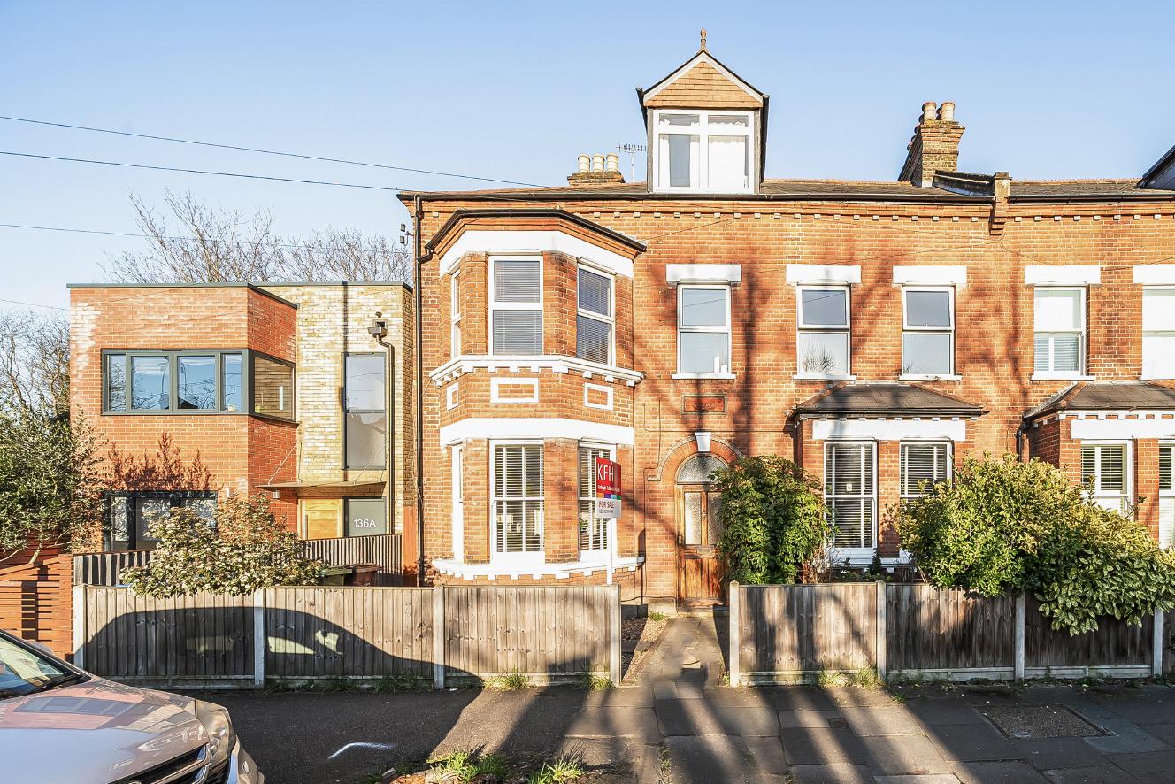 6 bedroom semi-detached house for sale 0