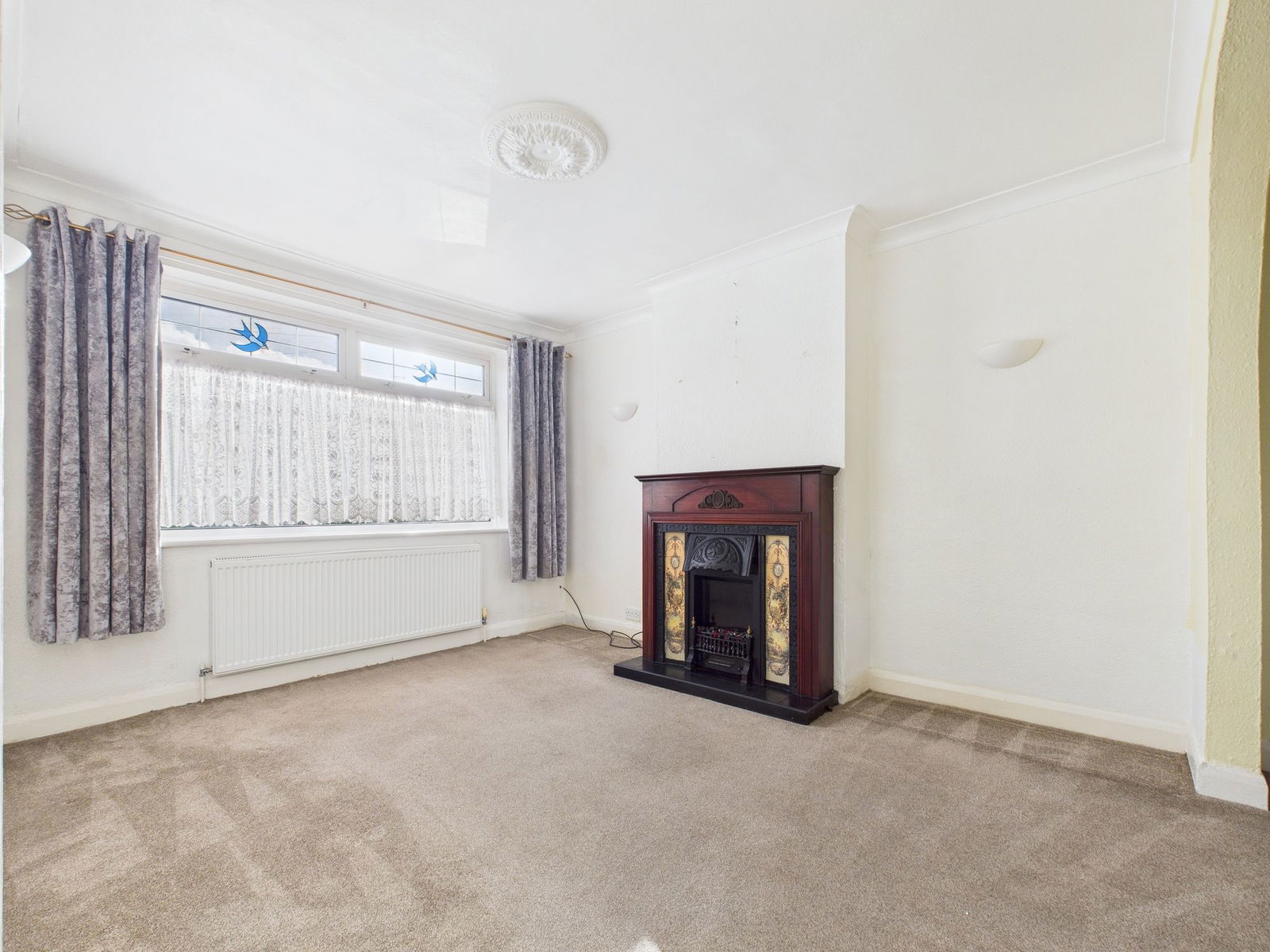 93, North Farm Road, Lancing photo 4