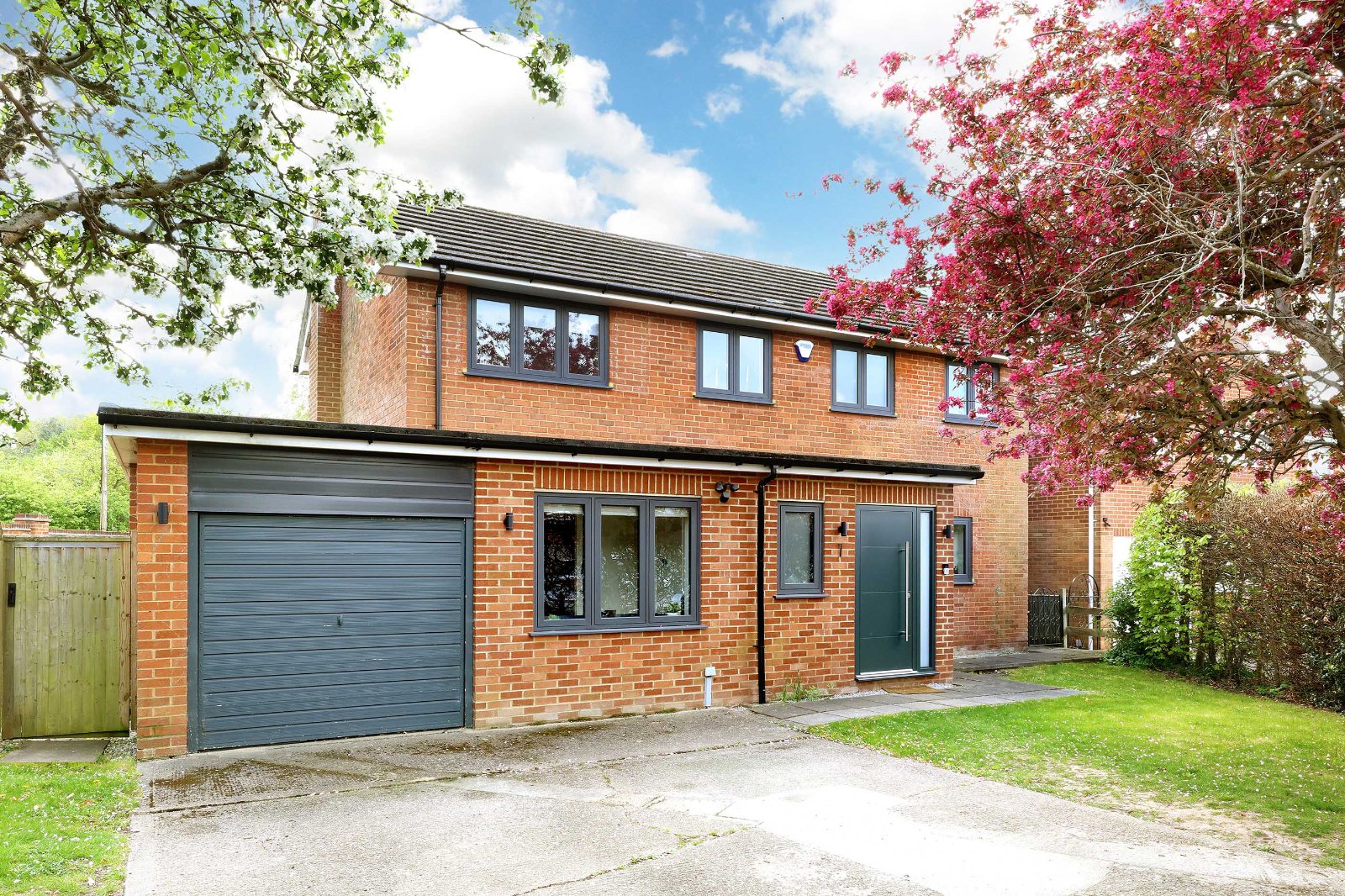4 bedroom country house for sale 0