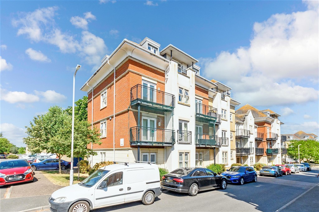 2-bed flat on 22 Crawford Avenue, £250,000