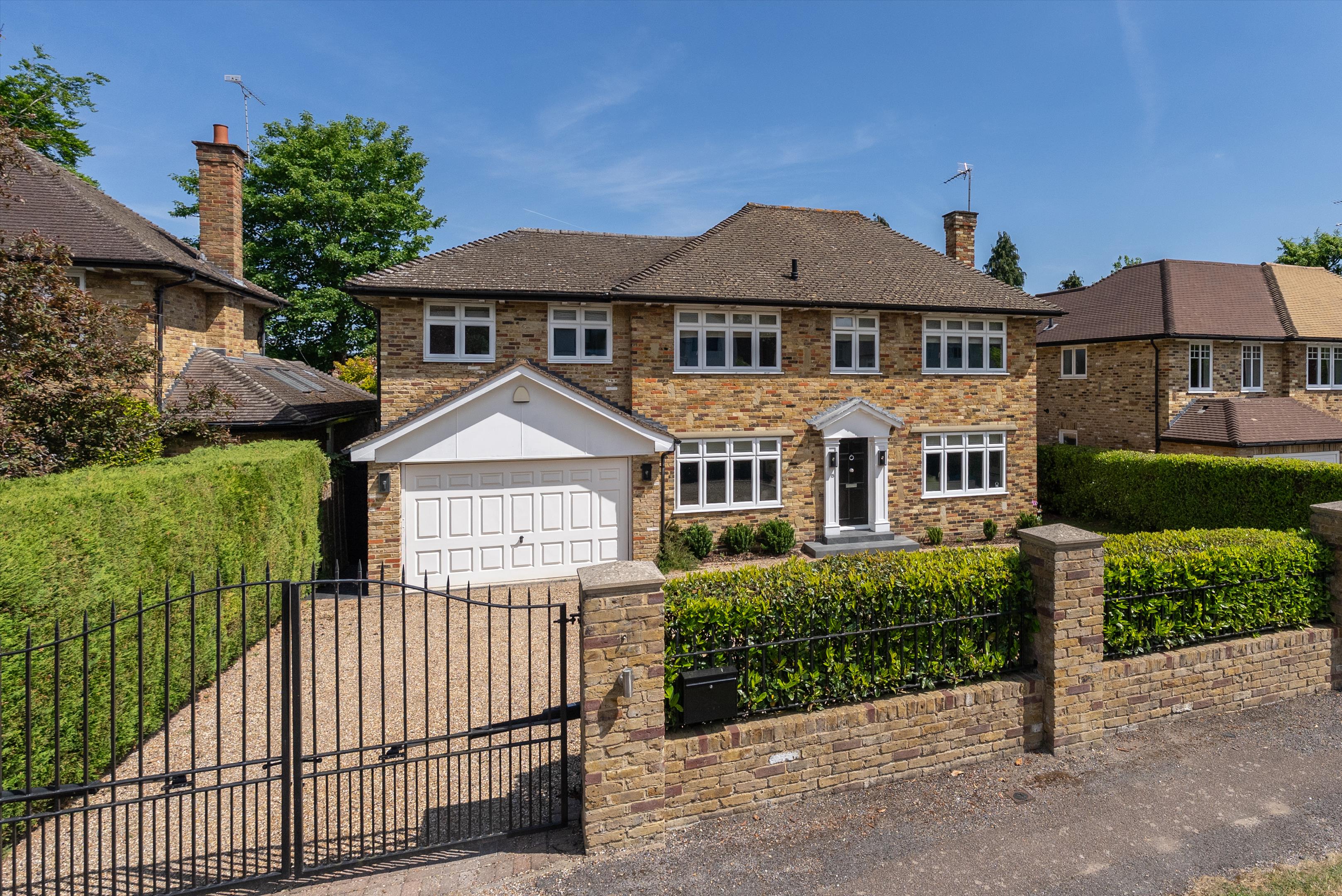 4 bedroom property for sale