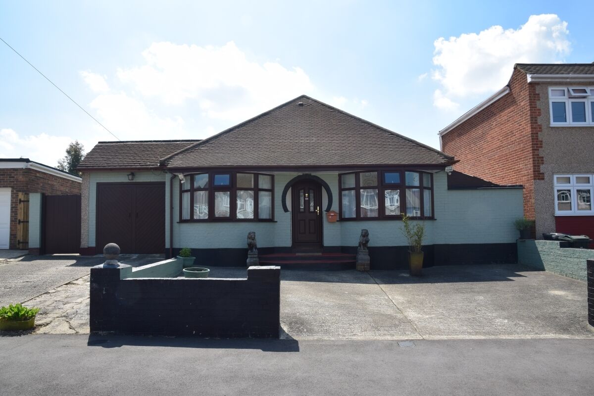 Free property report 34 Fleet Road, Dartford, DA2 6JE Chimnie