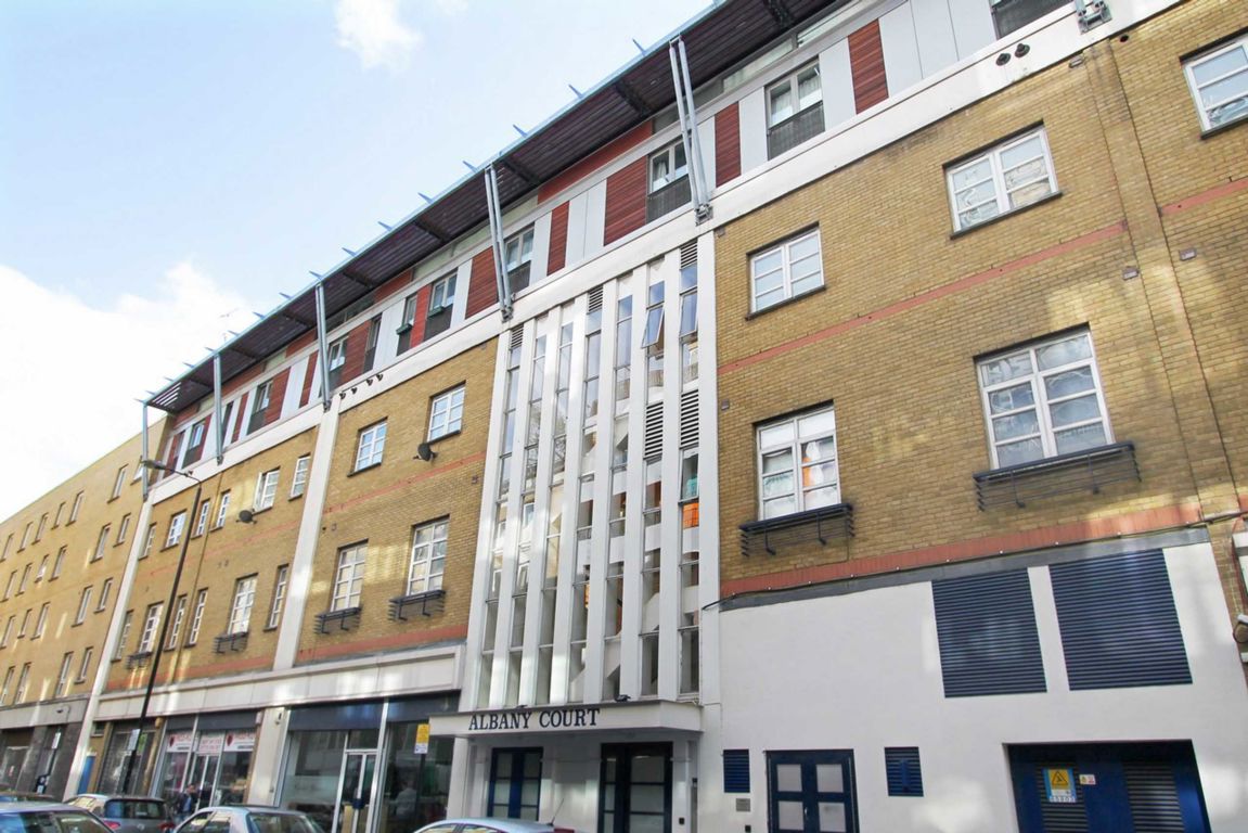 Flat 18, Albany Court, 18, Plumbers Row, London photo 5