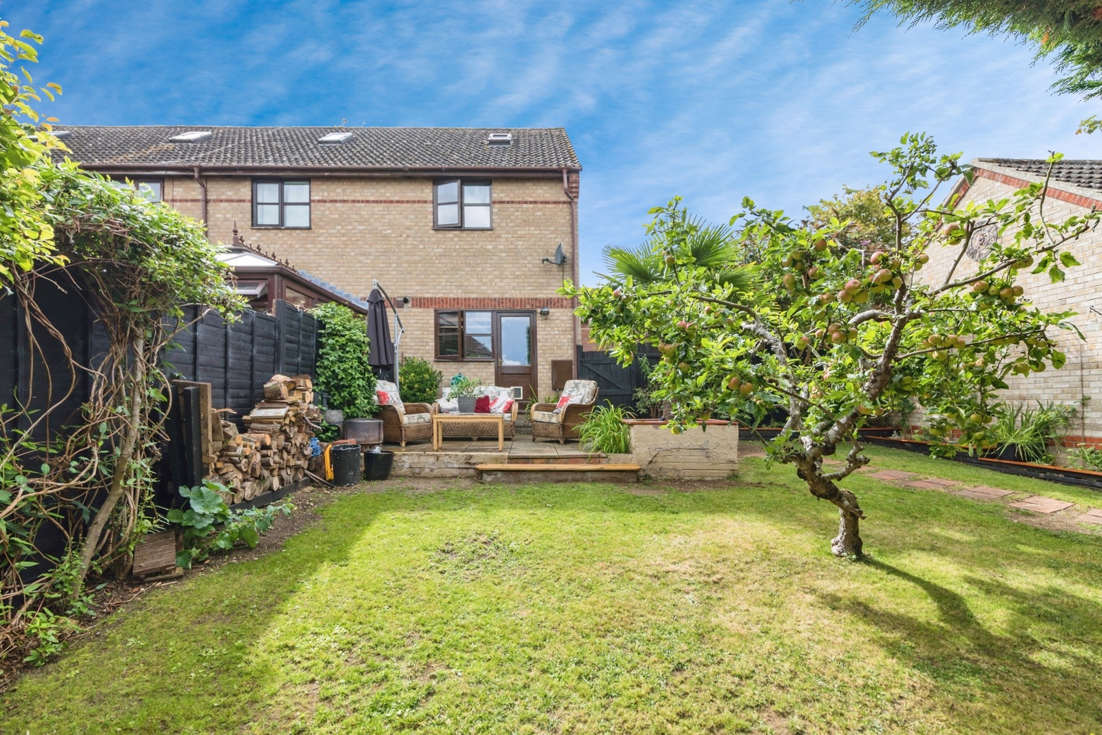 2-bed house on 11, Thomas Bardwell Drive, Suffolk, £200,000