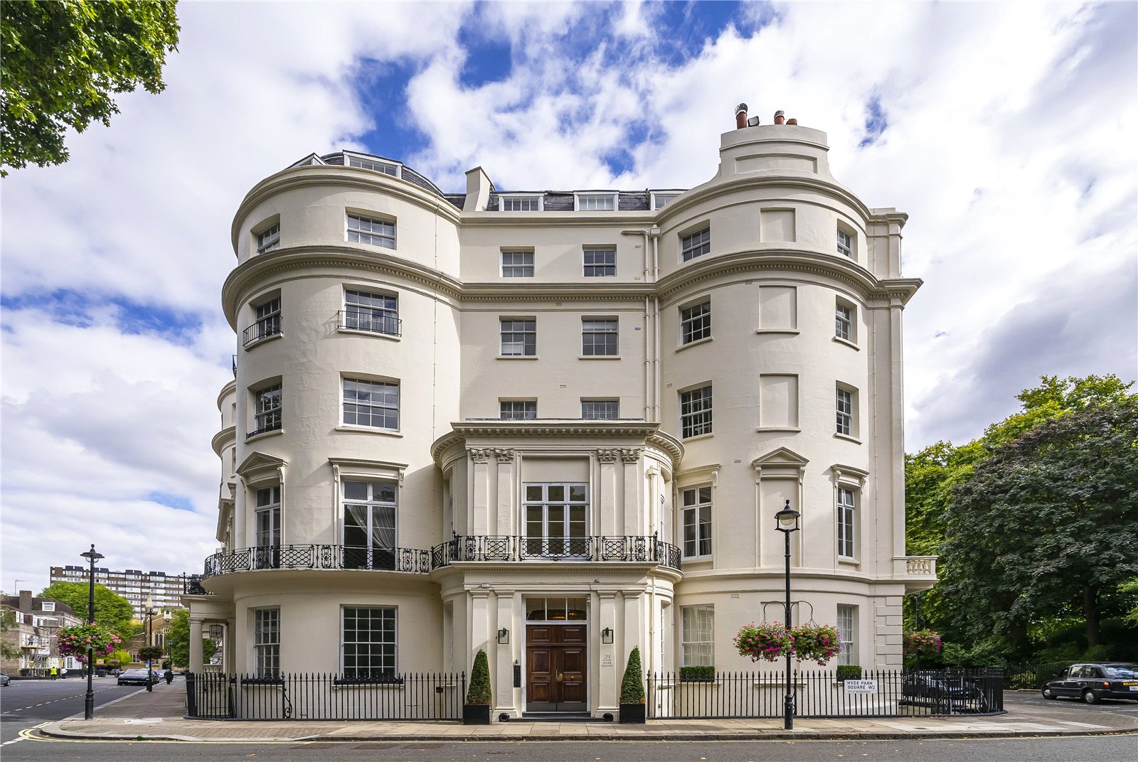4 bedroom flat for sale 0
