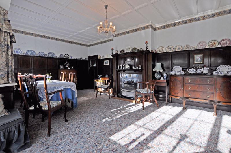 Photos of Beautiful Family House, Ridgeway, Newport NP20 61725786