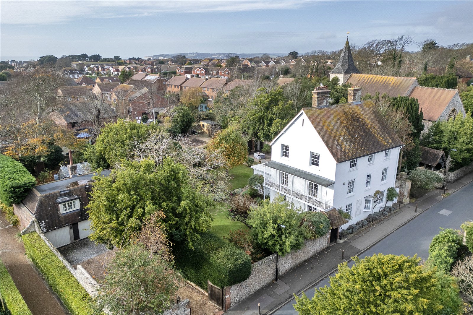 7 bedroom detached house for sale 0