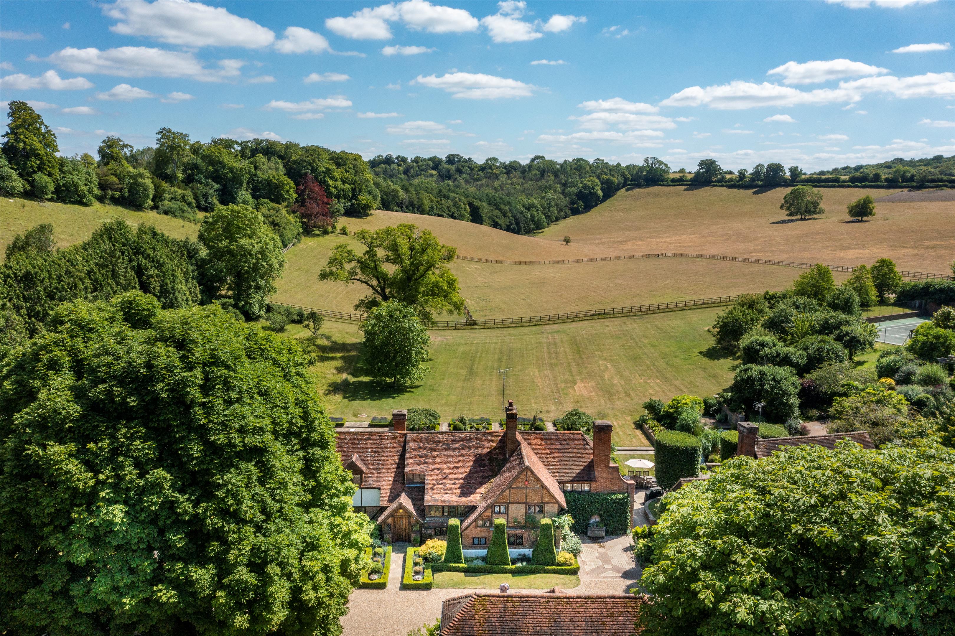 7 bedroom detached house for sale 0