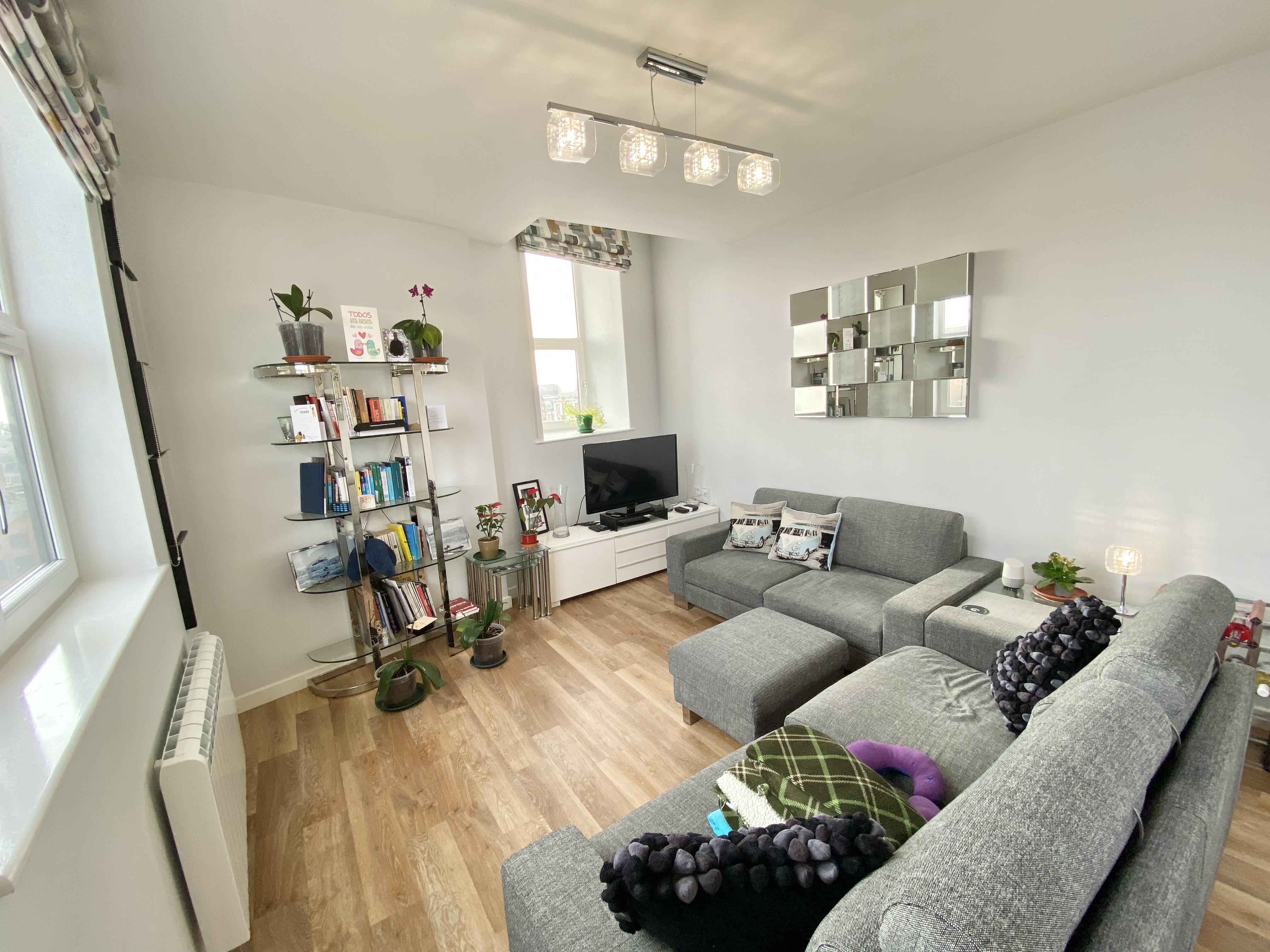 Flat 56, Tate House, 5, New York Road, LEEDS photo 4