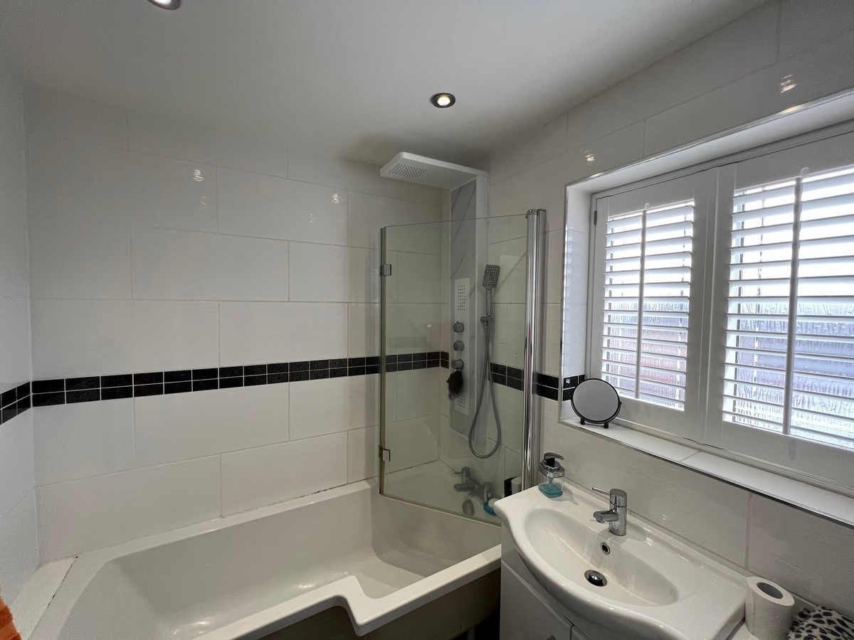 Photos of Gilfach Road Tonyrefail , Tonyrefail CF39 64031662