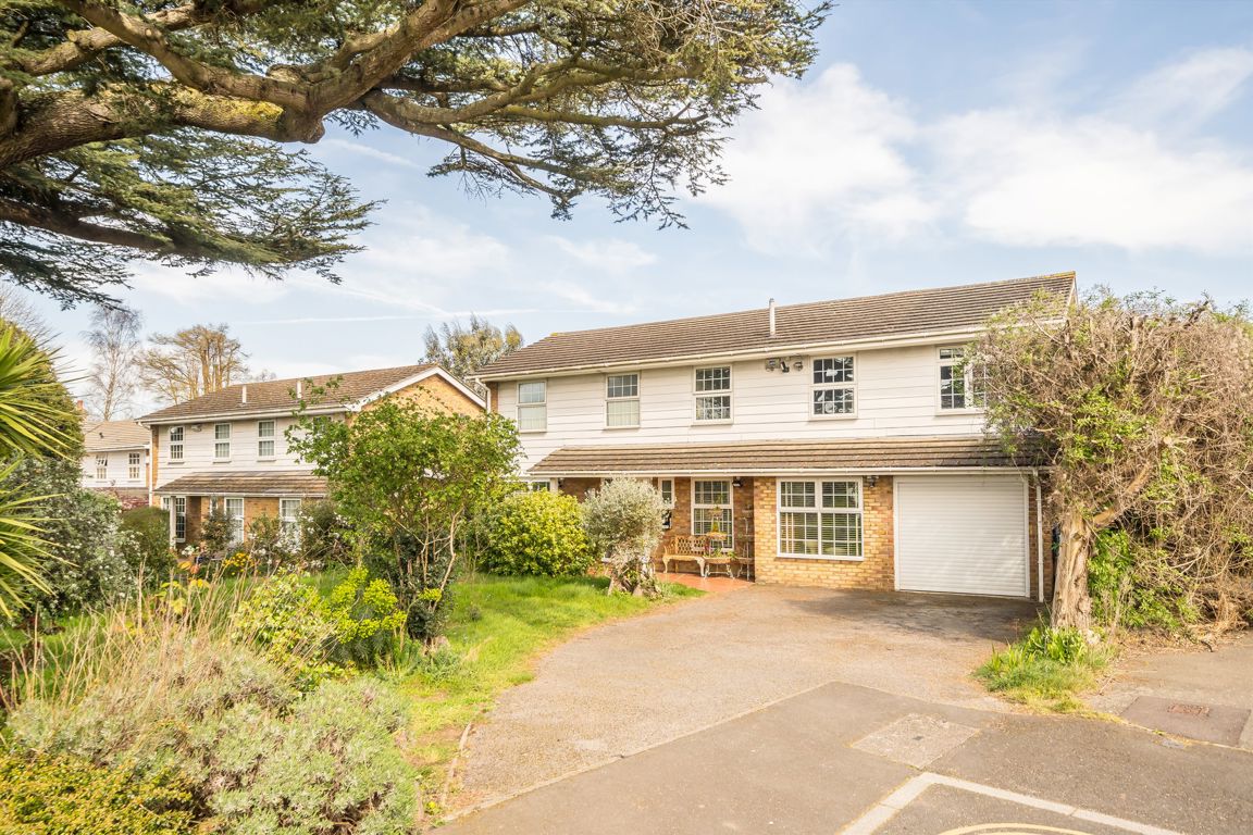 6 bedroom terraced house for sale
