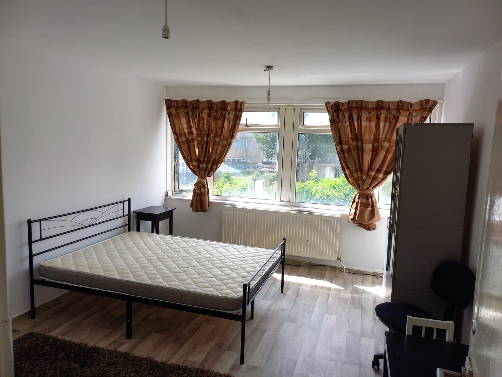 168, Belgrave Walk, Mitcham photo 3