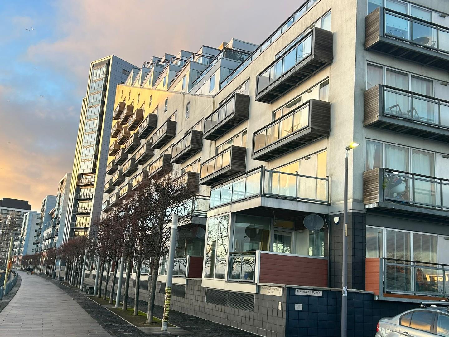 2/5, 300, Meadowside Quay Walk, Glasgow photo 2