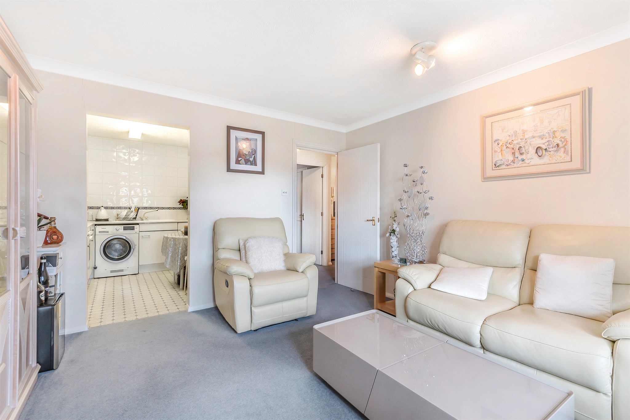 1 Bedroom Flat For Sale In Stirling Grove Hounslow Tw3 London