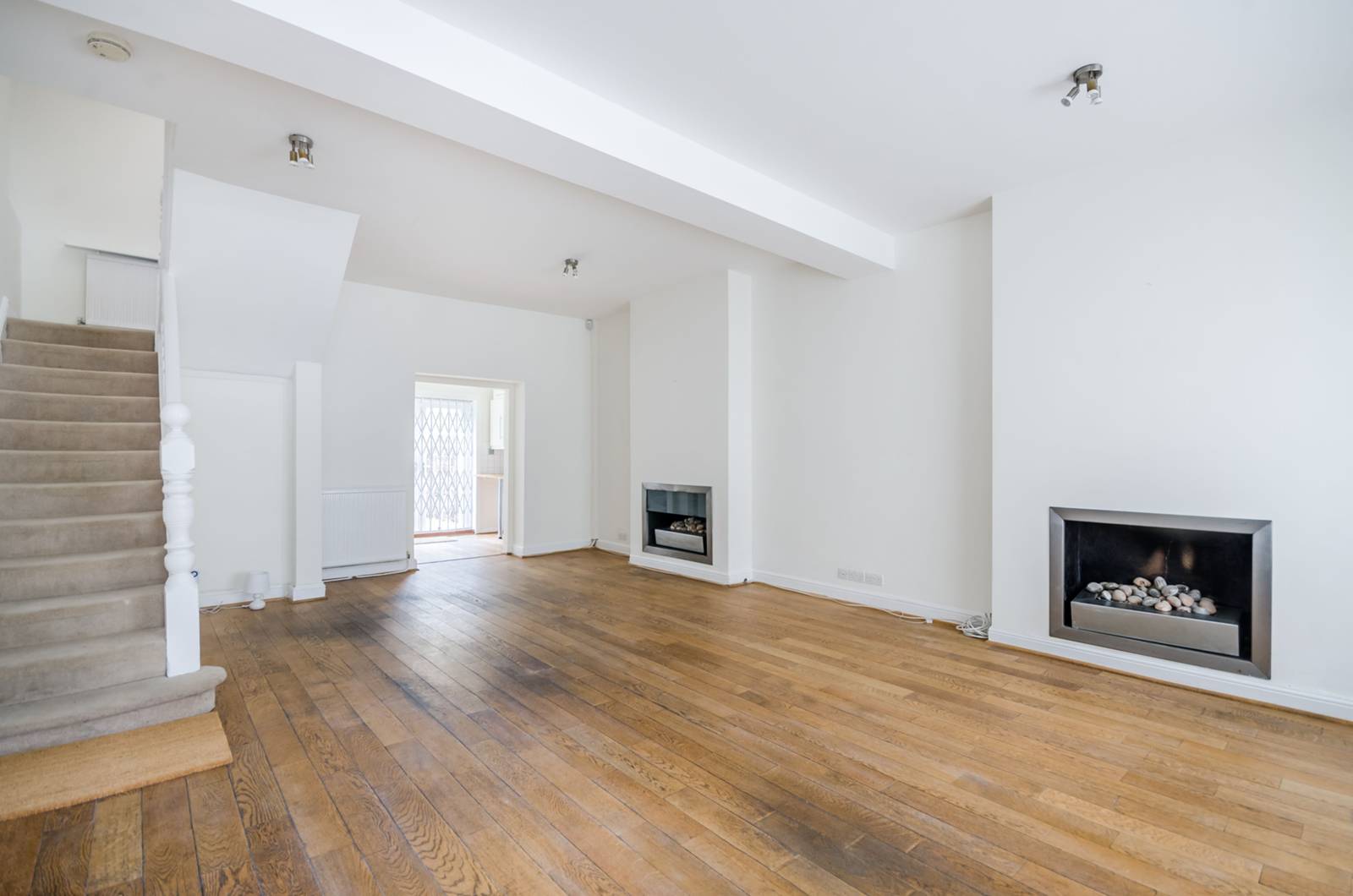 Photos of Harwood Road, Fulham Broadway, London SW6 67274858