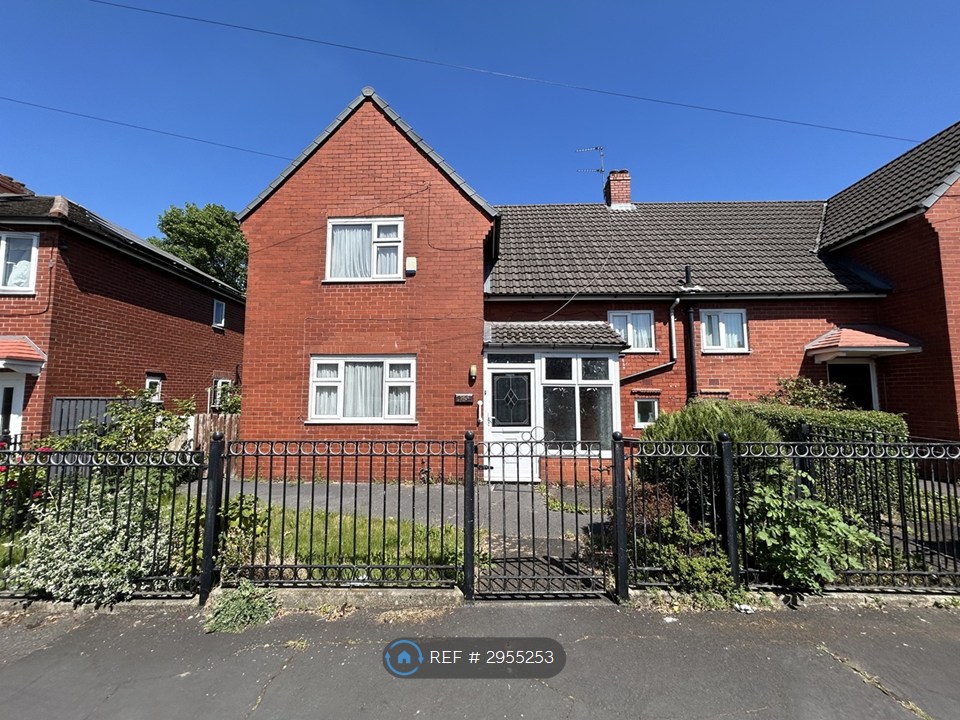Copthorne Crescent, Manchester photo 5