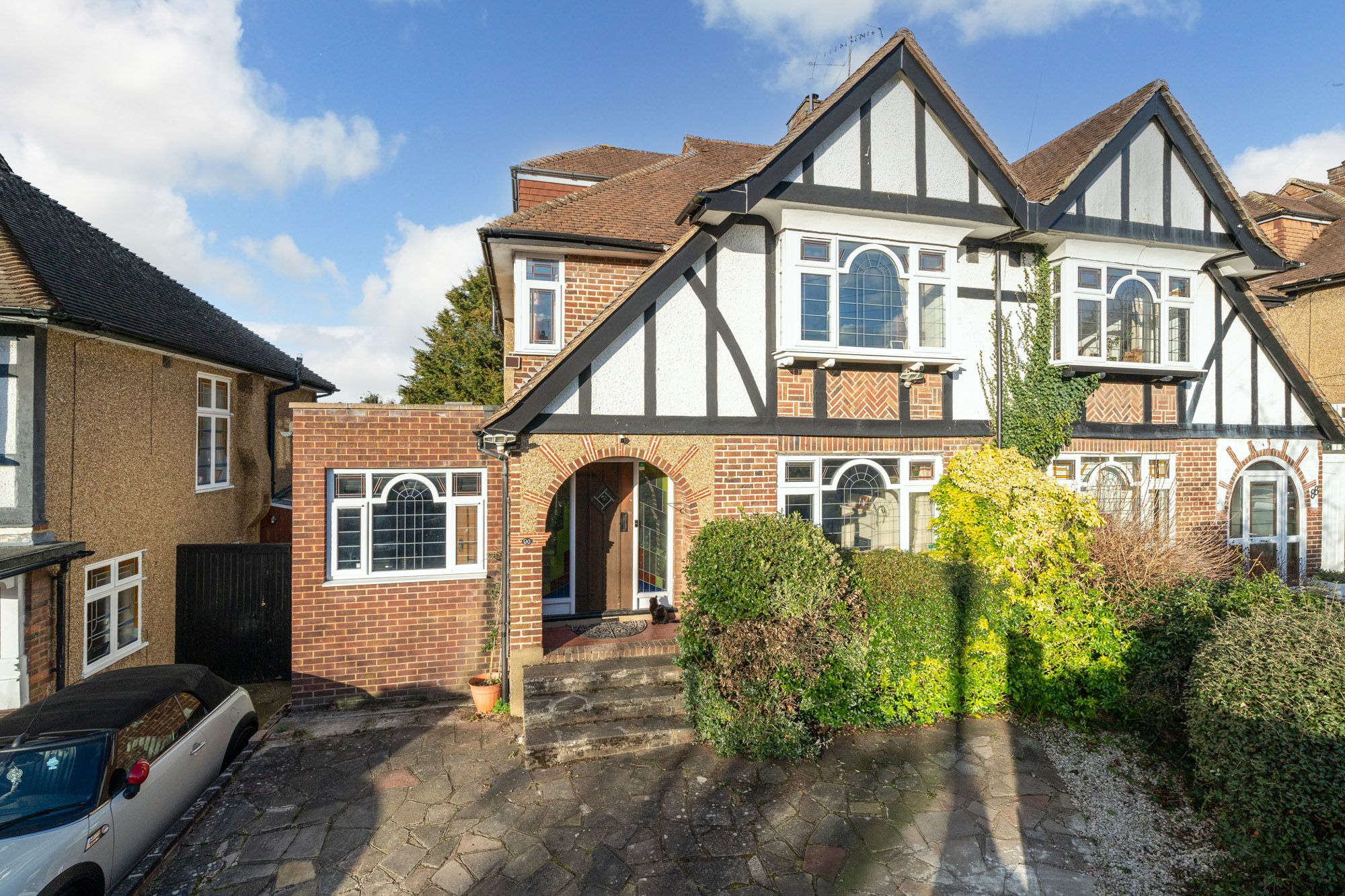 4-bed house on 90 Parkside Drive, Watford, £950,000
