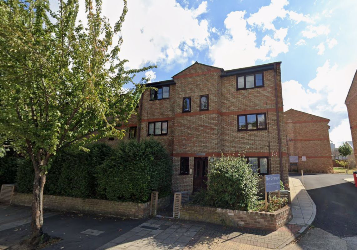 107, Chobham Road, London photo 2