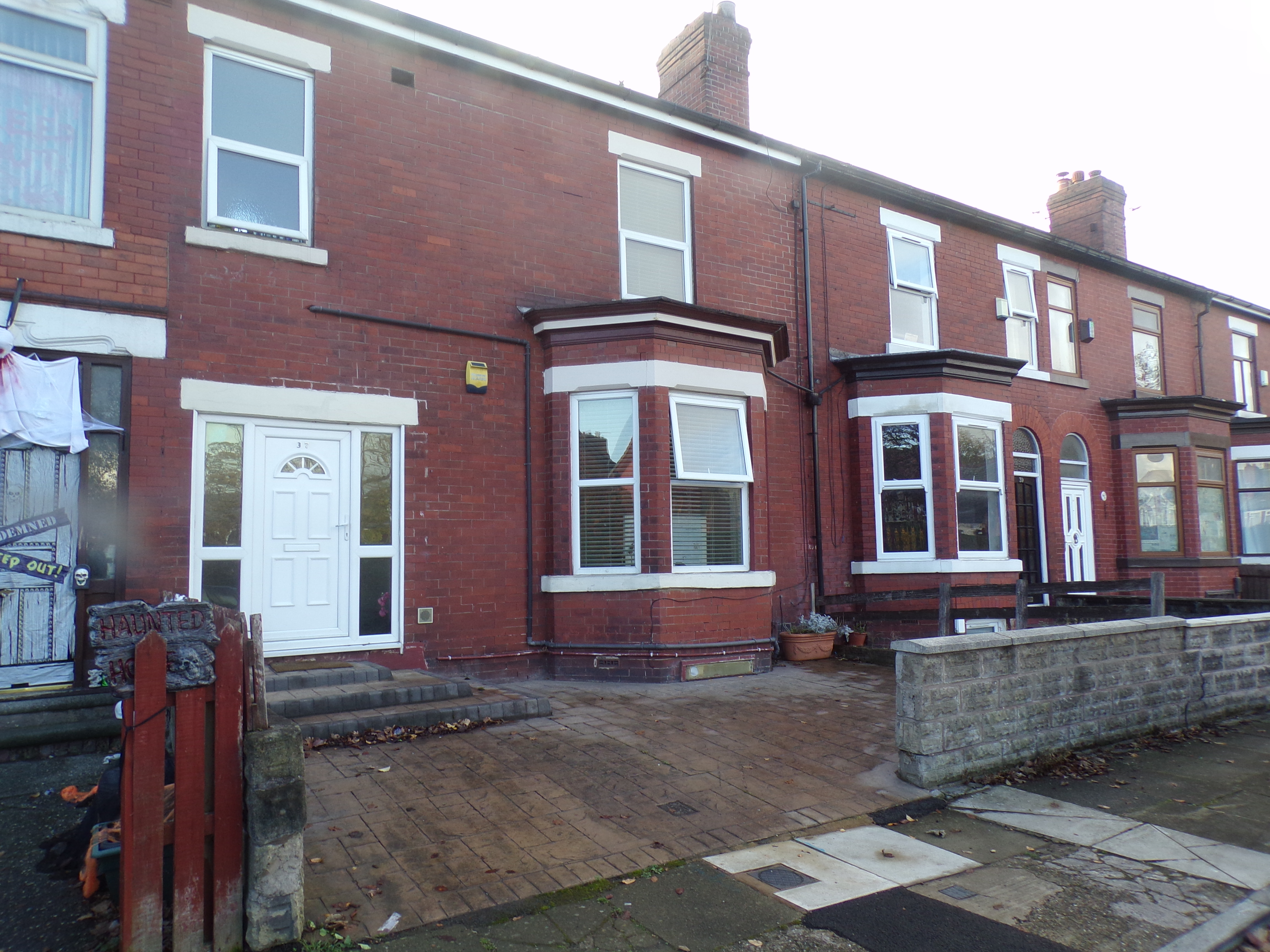 4 Bedrooms  to rent in Duffield Road, Salford M6