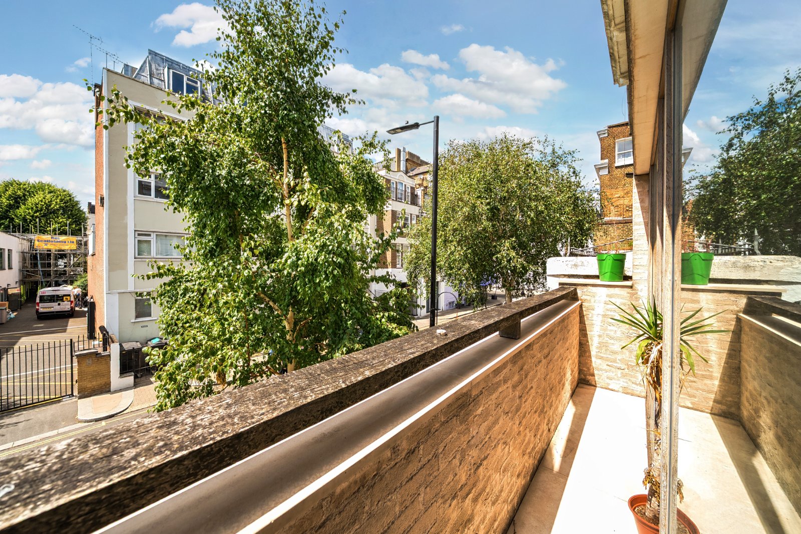 2 bedroom flat for sale 0