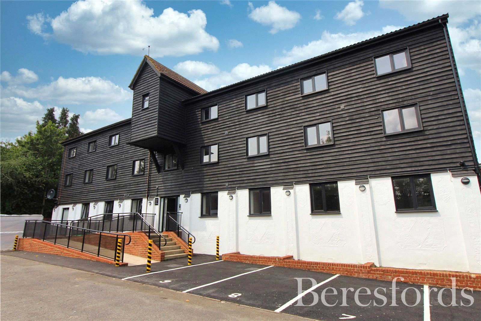 10, The Old Mill, Dunmow photo 4