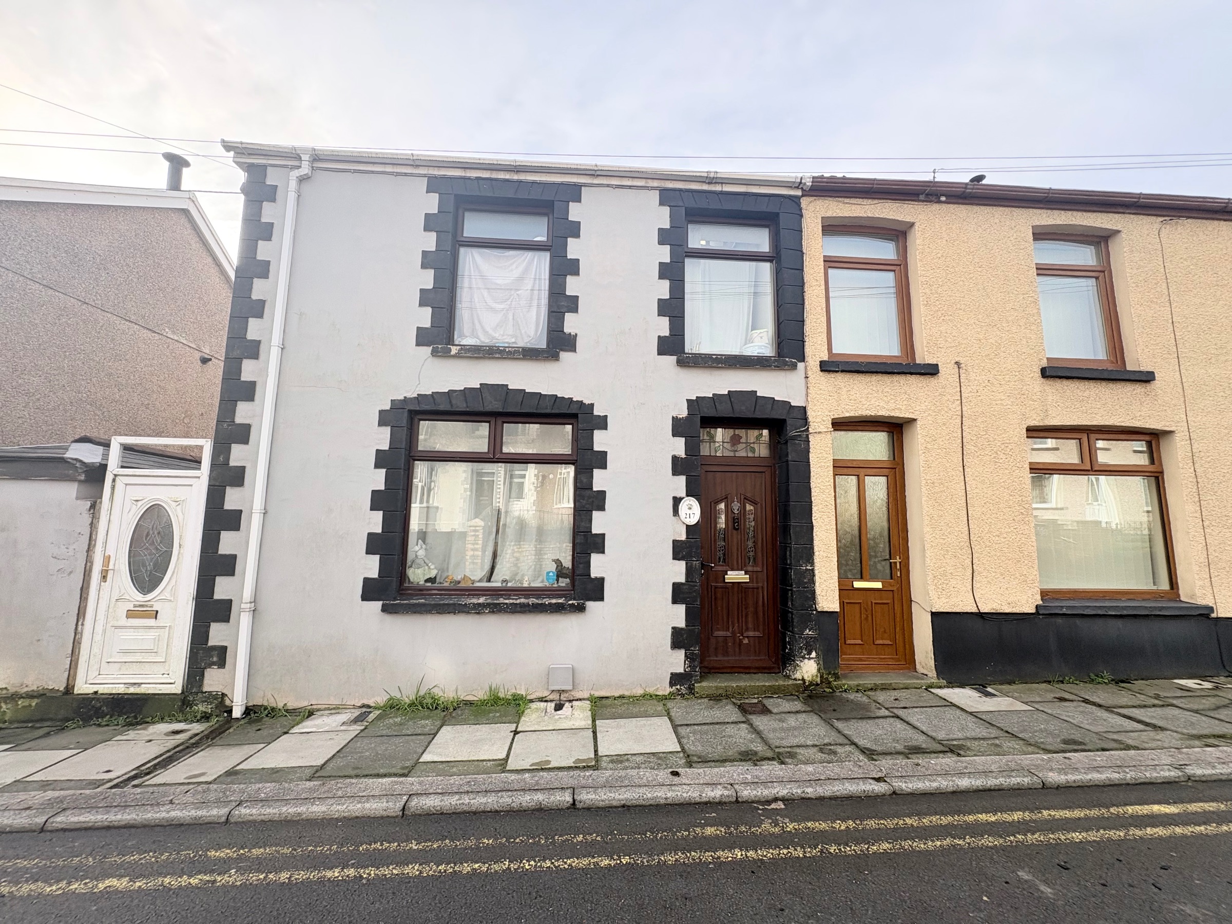 217 Bridgend Road, Maesteg photo 4
