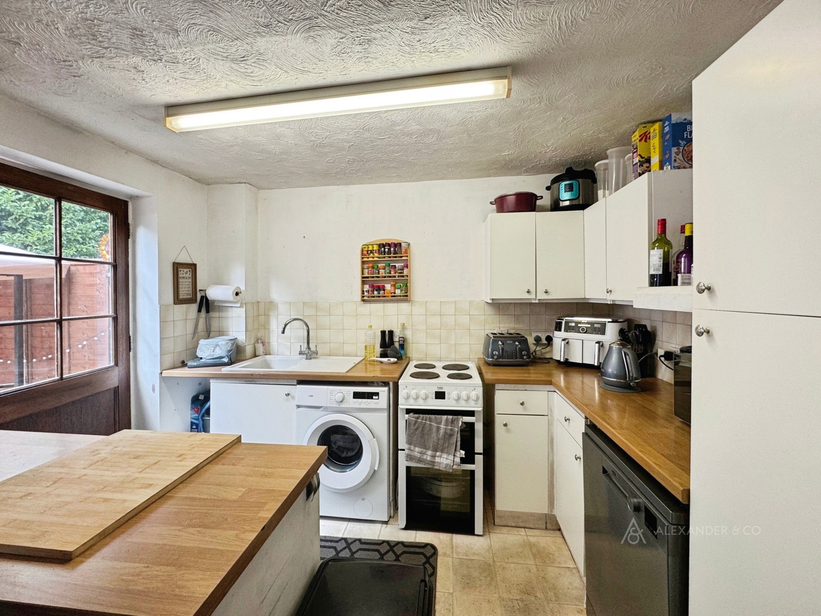 42, Halleys Way, Dunstable photo 4