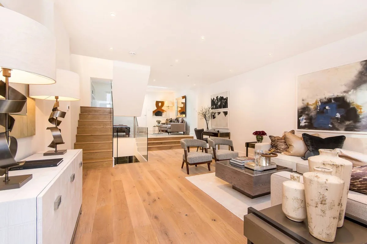3 bedroom terraced house for sale 0