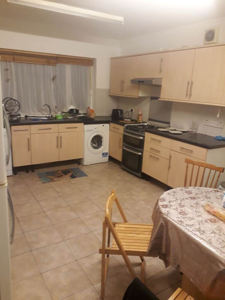 000, Grasmere Gardens, Harrow Weald photo 4