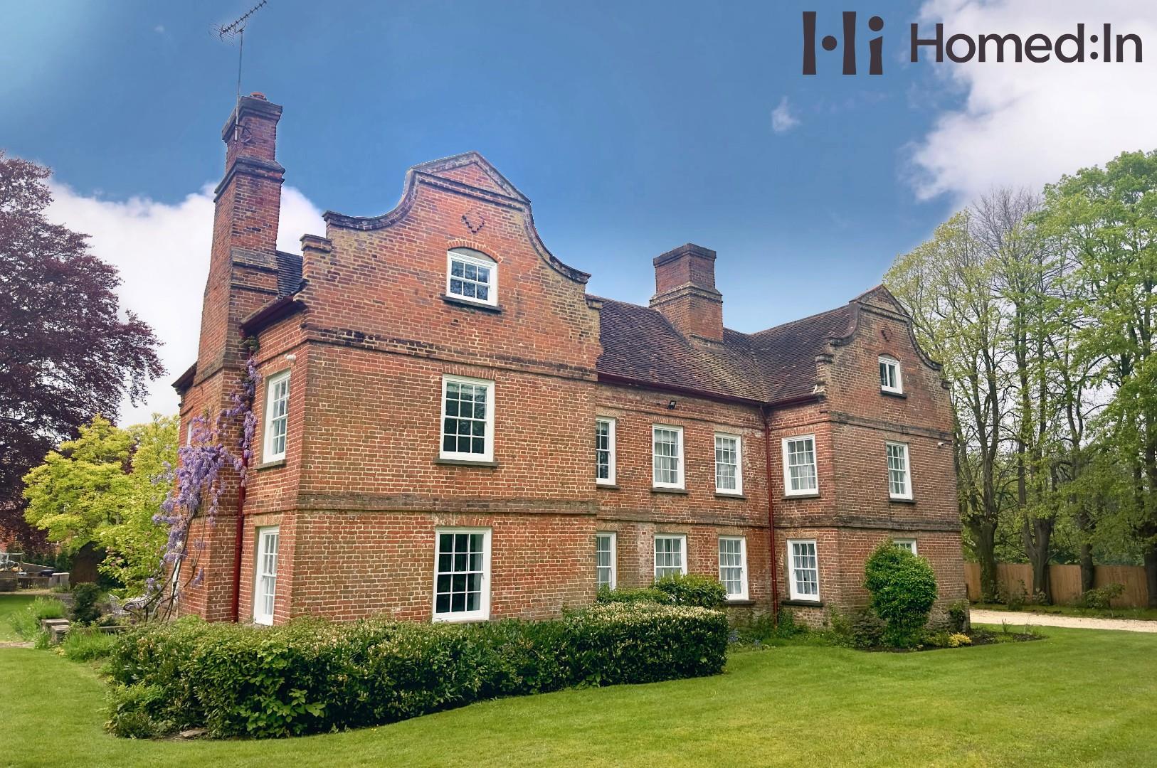 8-bed house on Pitch Place House, Worplesdon Road, Guildford, £4,400,000