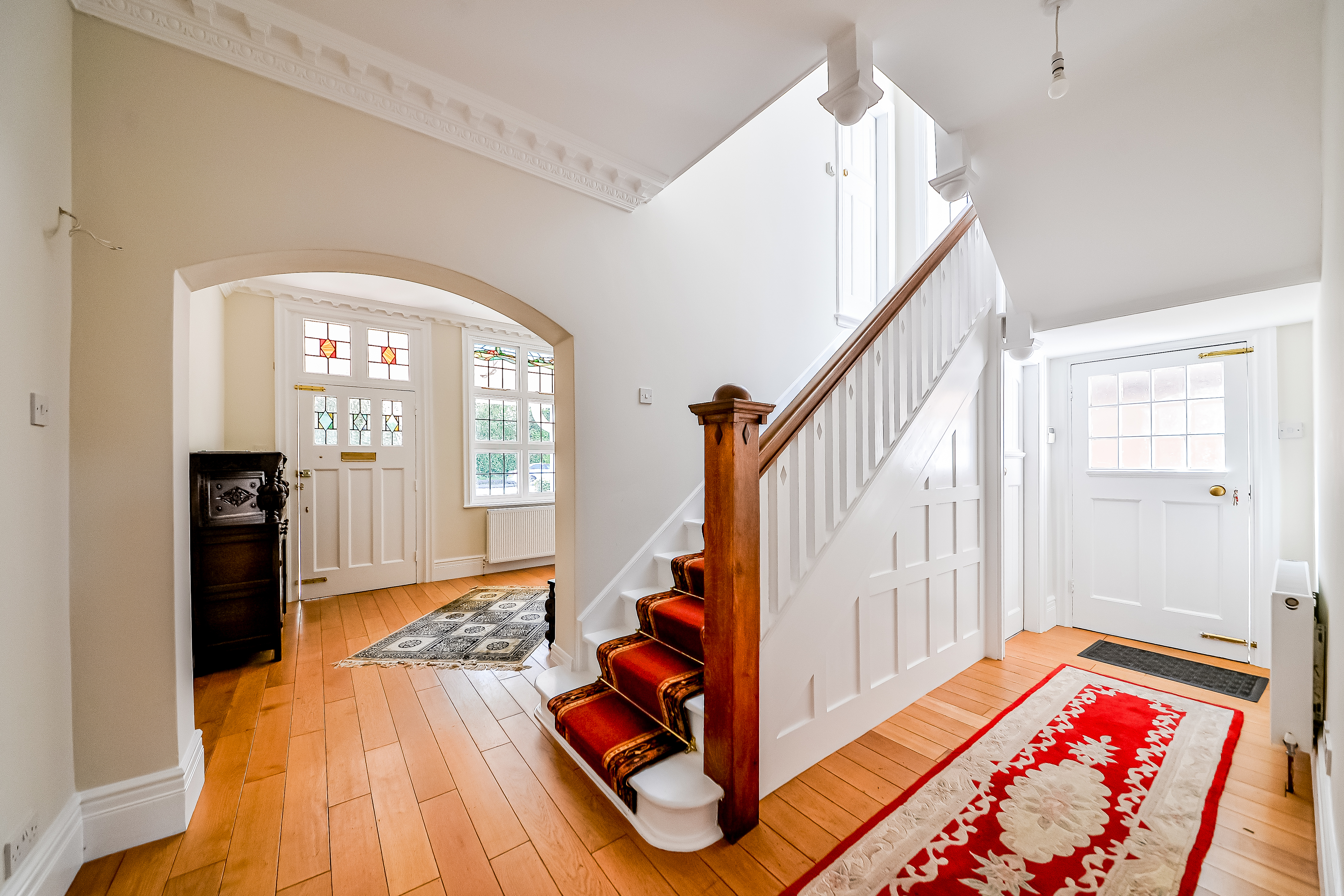 6 bedroom detached house for sale 0