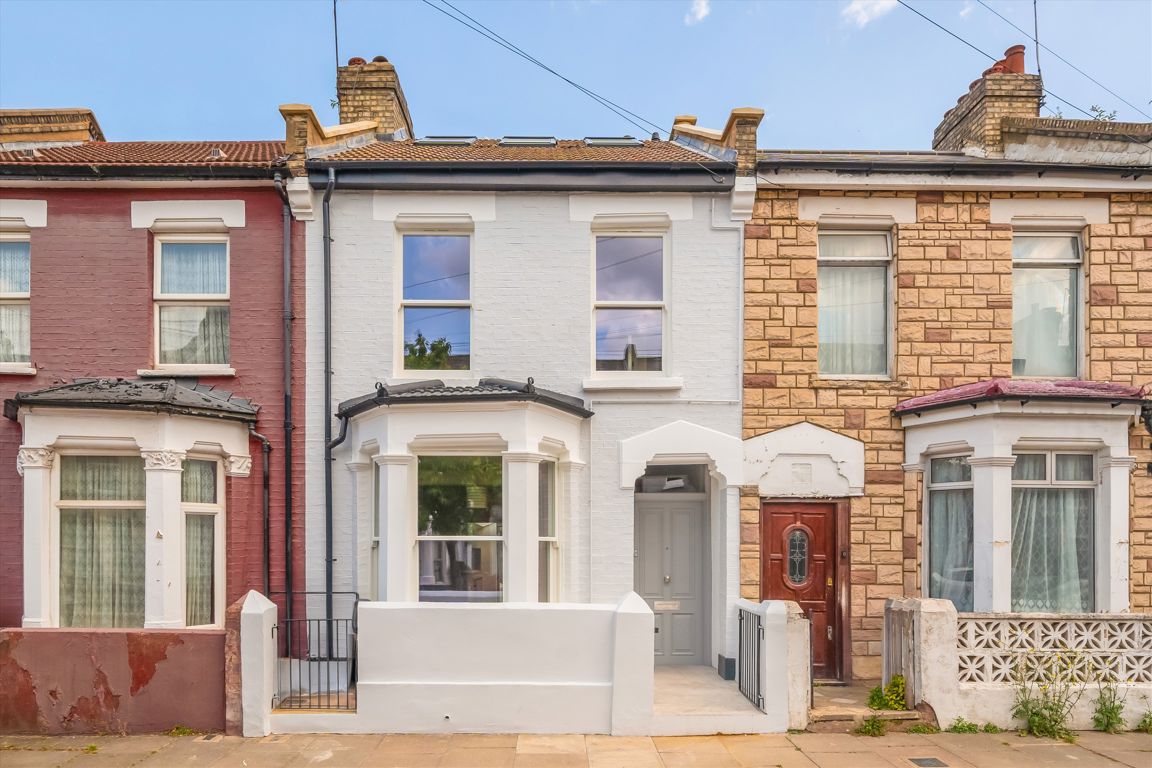 4 bedroom property for sale 0